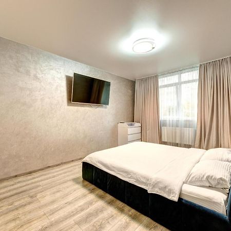 Apartment Voskresenska 18 Kyiv Eksteriør billede