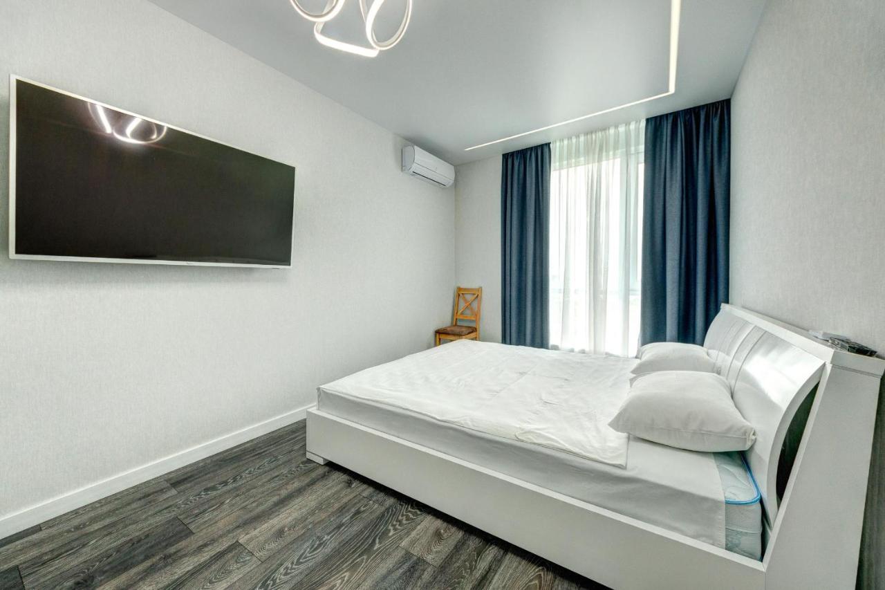 Apartment Voskresenska 18 Kyiv Eksteriør billede