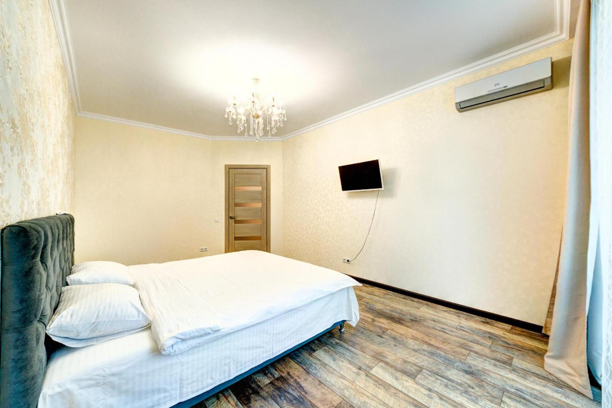 Apartment Voskresenska 18 Kyiv Værelse billede